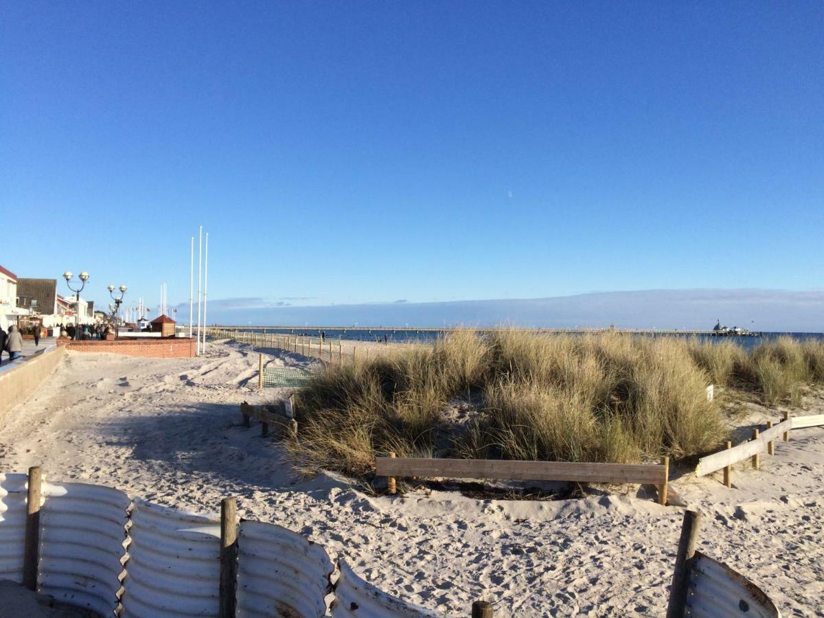 Ferienwohnungen Huening Grömitz Esterno foto